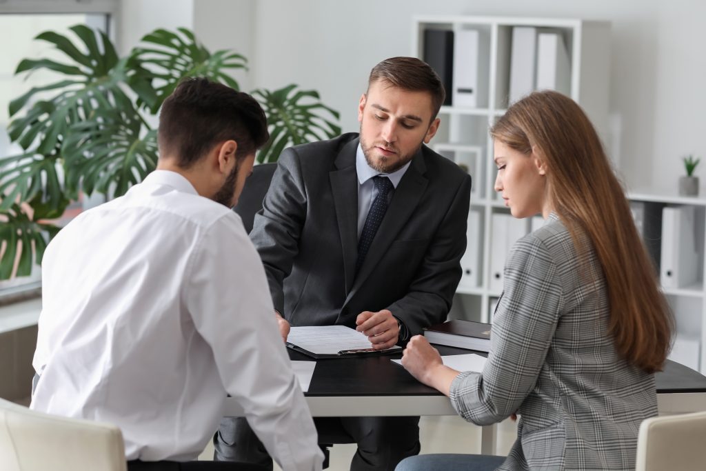Contested Divorce vs. Uncontested Divorce in Texas: Understanding Which is Right for You
